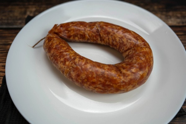 Geräucherte Kohlwurst im Ring