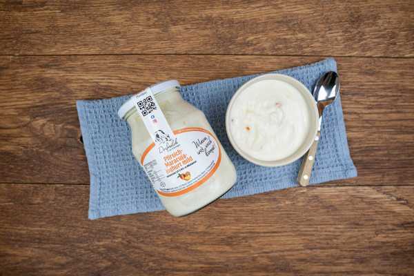 Pfirsich-Maracujajoghurt im Glas