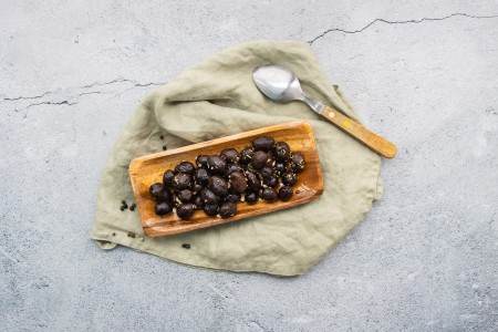 Oliven Marokko mit Knoblauch, Kräuter der Provence