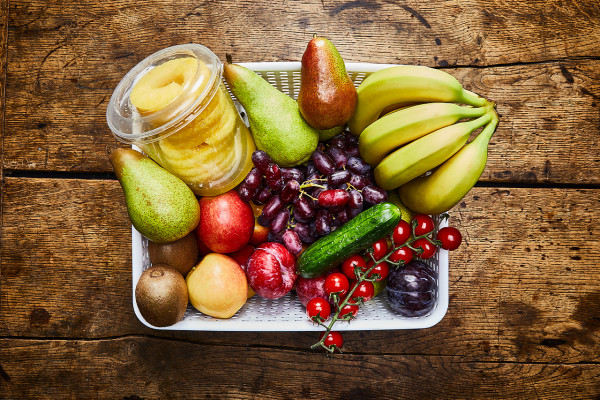 Frühstückskorb mit frisch geschälter Ananas (groß)